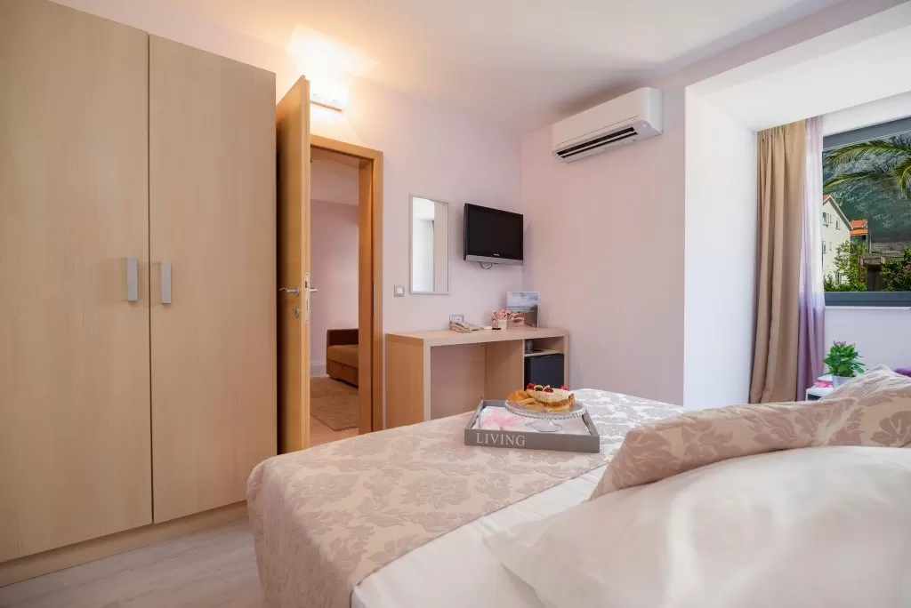 Hotel-Maritimo-Soba-5-2-of-21-1024x684