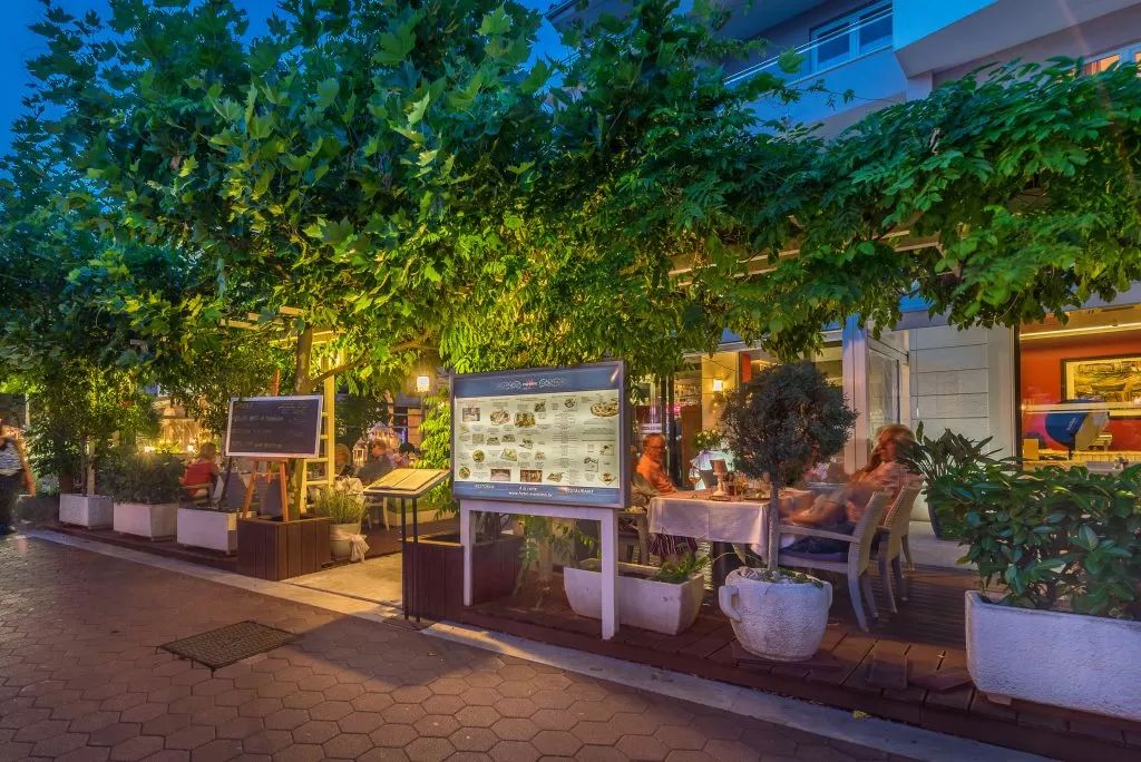 Hotel-Maritimo-restoran-151-of-162-1024x684