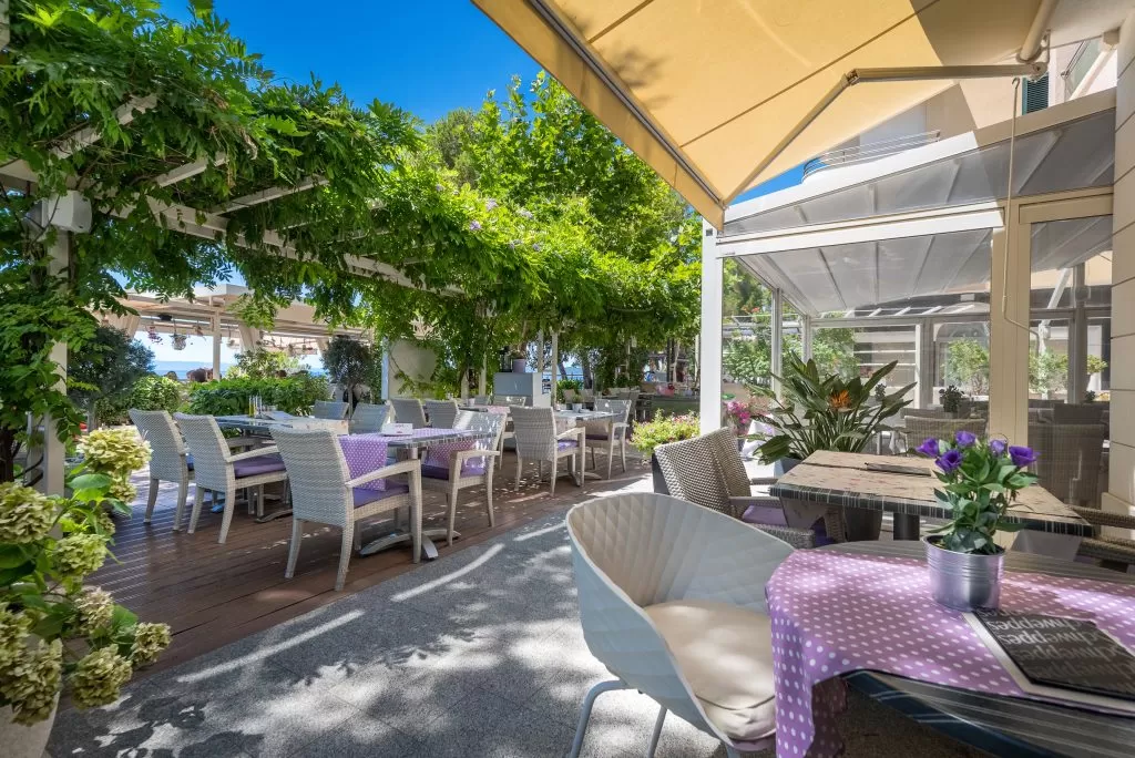 Hotel-Maritimo-restoran-3-of-162-1024x684